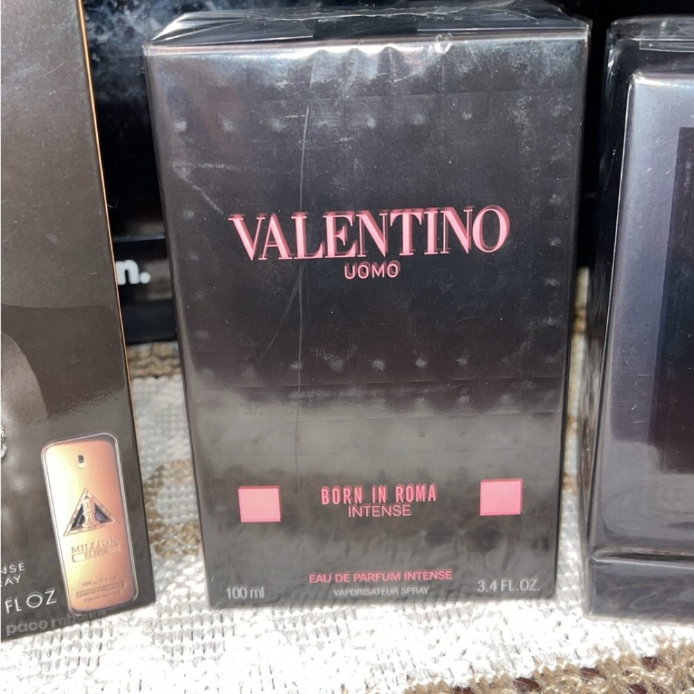 Valentino Uomo Born in Roma Intense - Black & Pink Packaging